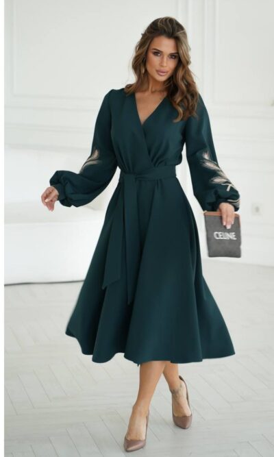 Сукня жіноча, з вишивкою, ефектна, ошатна