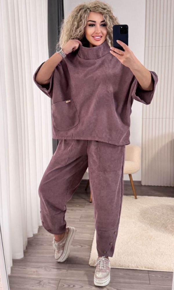 Костюм жіночий, брючний, вельветовий, від 42 до 64 р