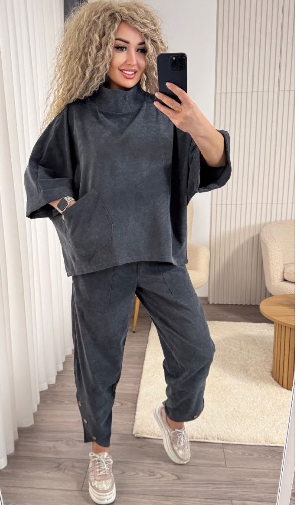 Костюм жіночий, брючний, вельветовий, від 42 до 64 р