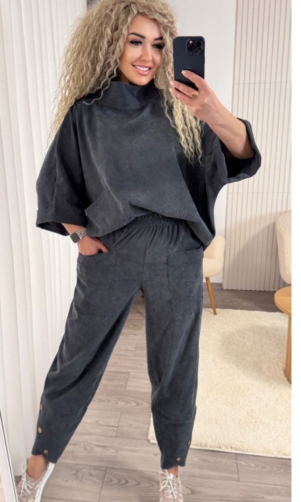 Костюм жіночий, брючний, вельветовий, від 42 до 64 р