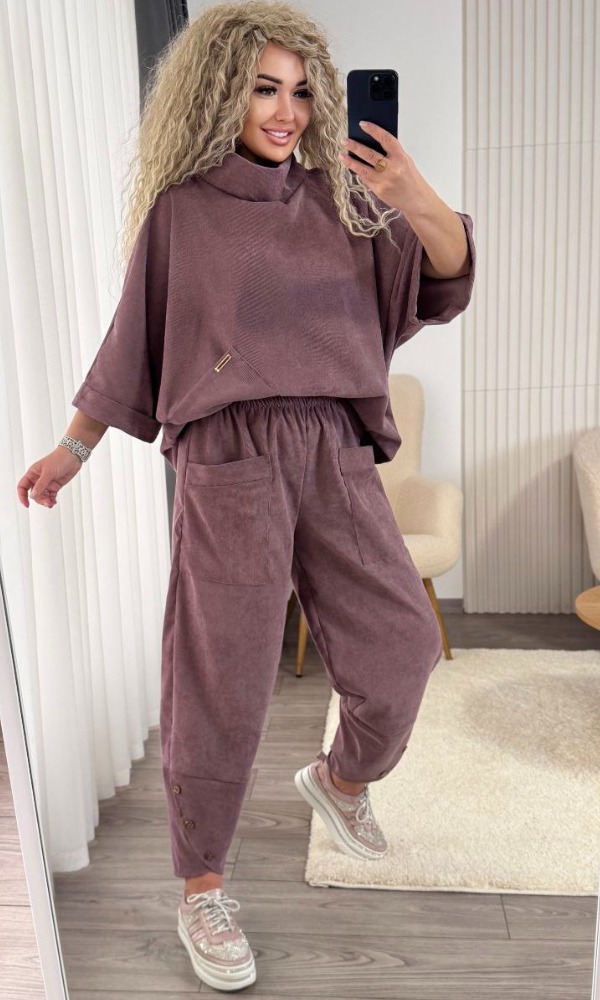 Костюм жіночий, брючний, вельветовий, від 42 до 64 р