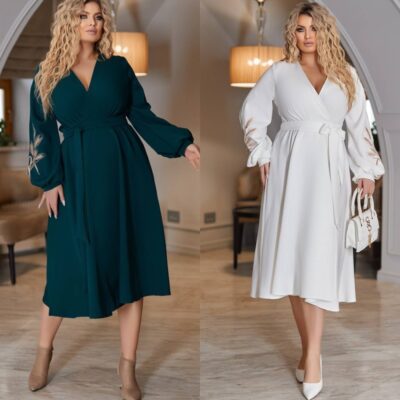 Сукня жіноча, від 50 до 54 р-ру, на запах, з вишивкою, вишукана