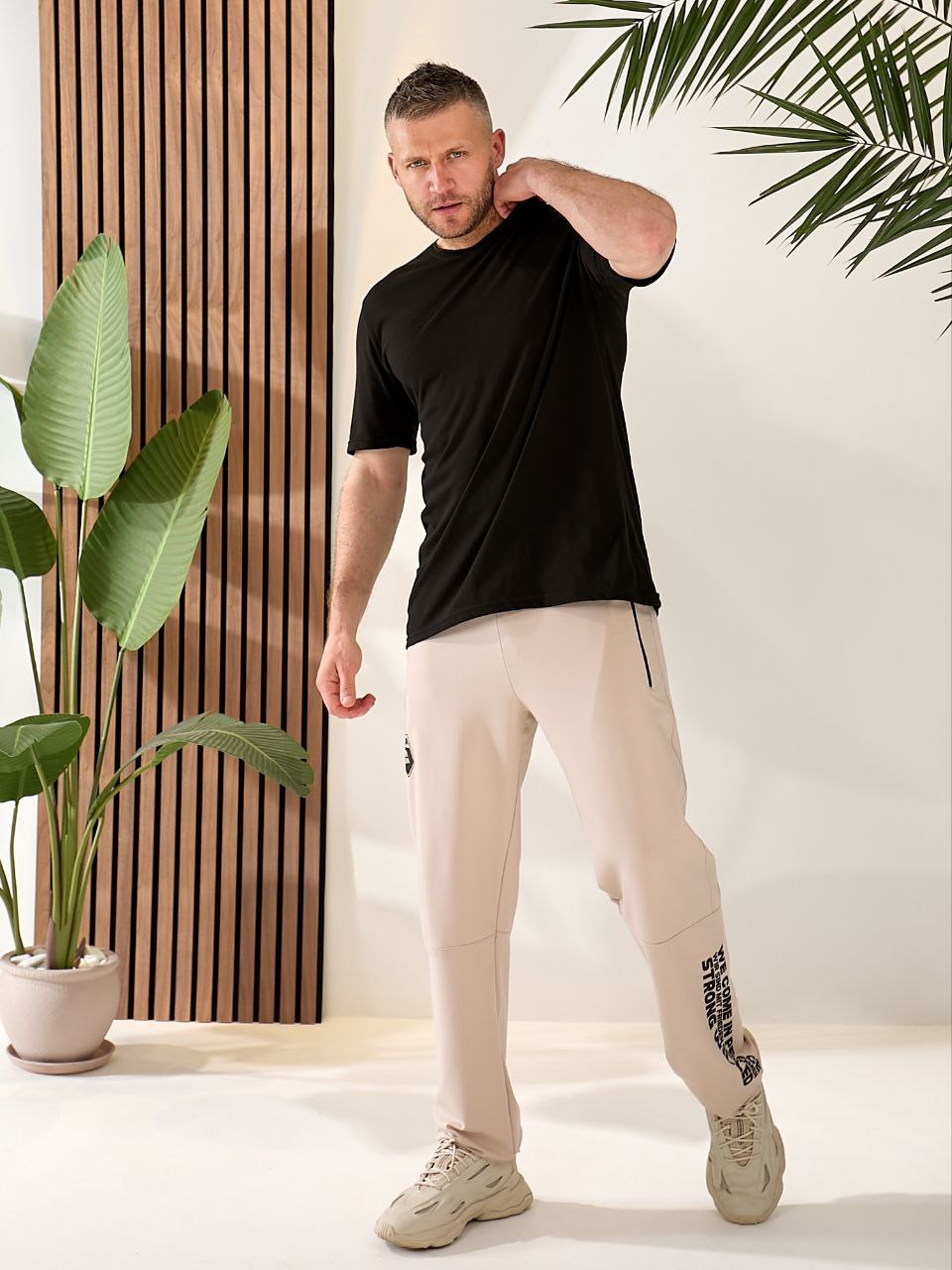 Штани чоловічі, спортивні, від 48 до 56р, з кишенями на блискавці