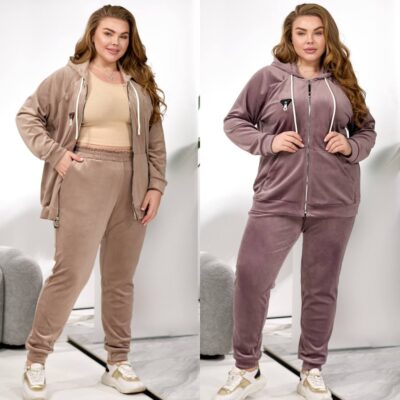 Костюм жіночий, велюровий, з капюшоном, (р. 50-64)